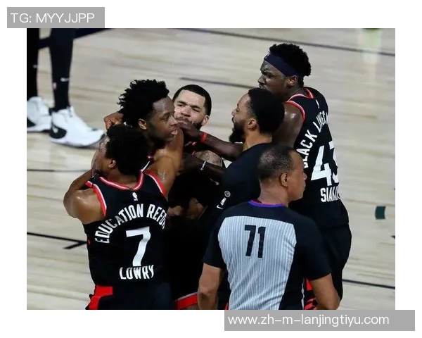 阿奴诺比狂砍32分助力尼克斯送太阳六连败布克虽拼尽全力仍难救主 阿奴诺比狂砍32分助力尼克斯送太阳六连败布克虽拼尽全力仍难救主